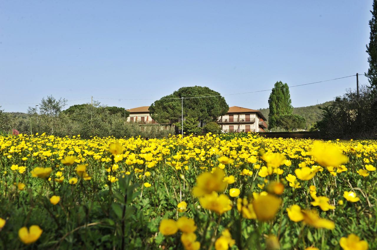 Hotel Torricella Magione Exterior foto